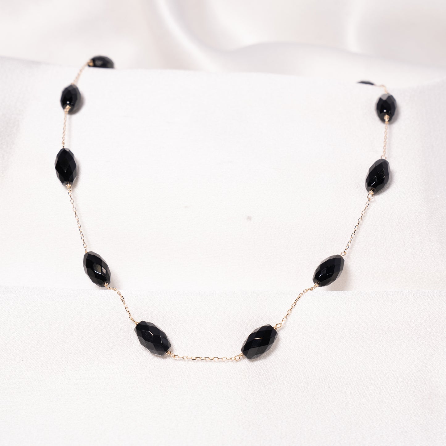 14k Black Onyx Nugget Necklace 17"