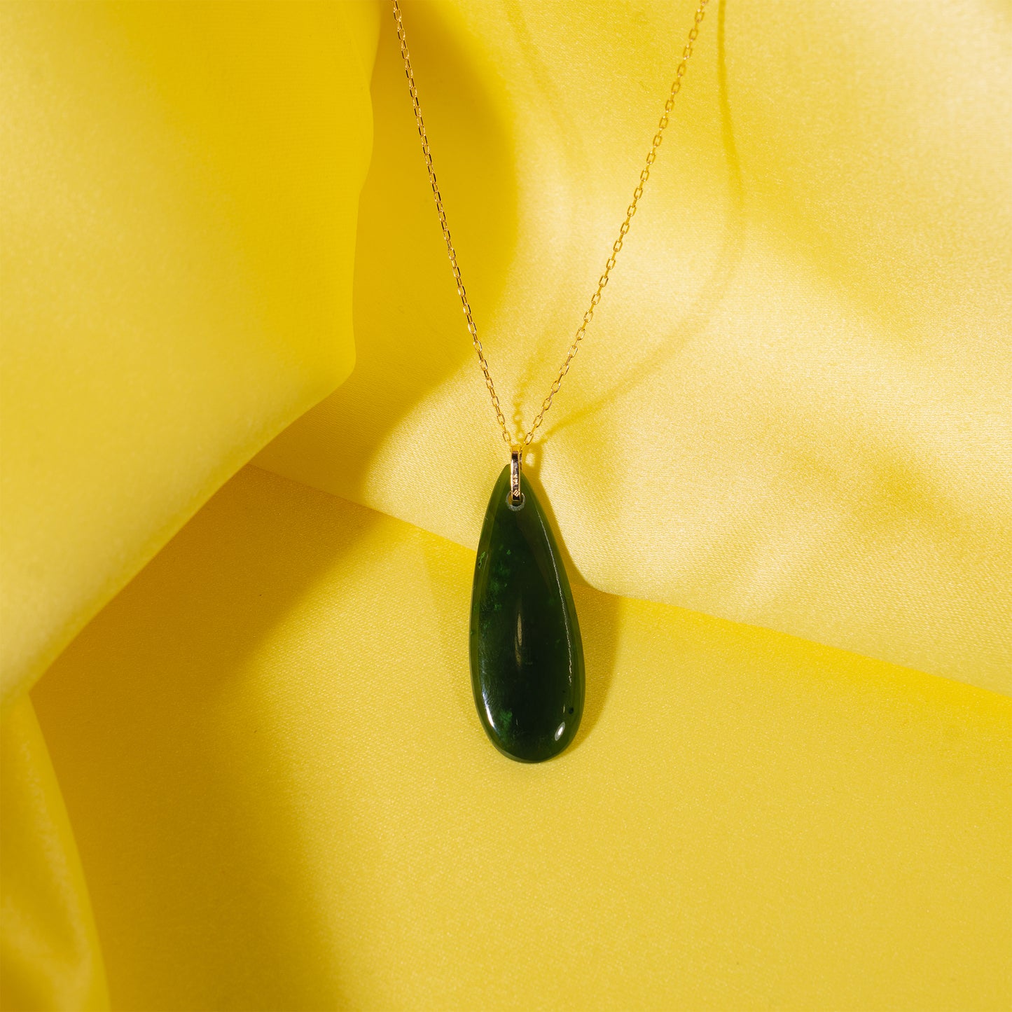 14k Natural Canadian Nephrite Jade Pendant Necklace 17"