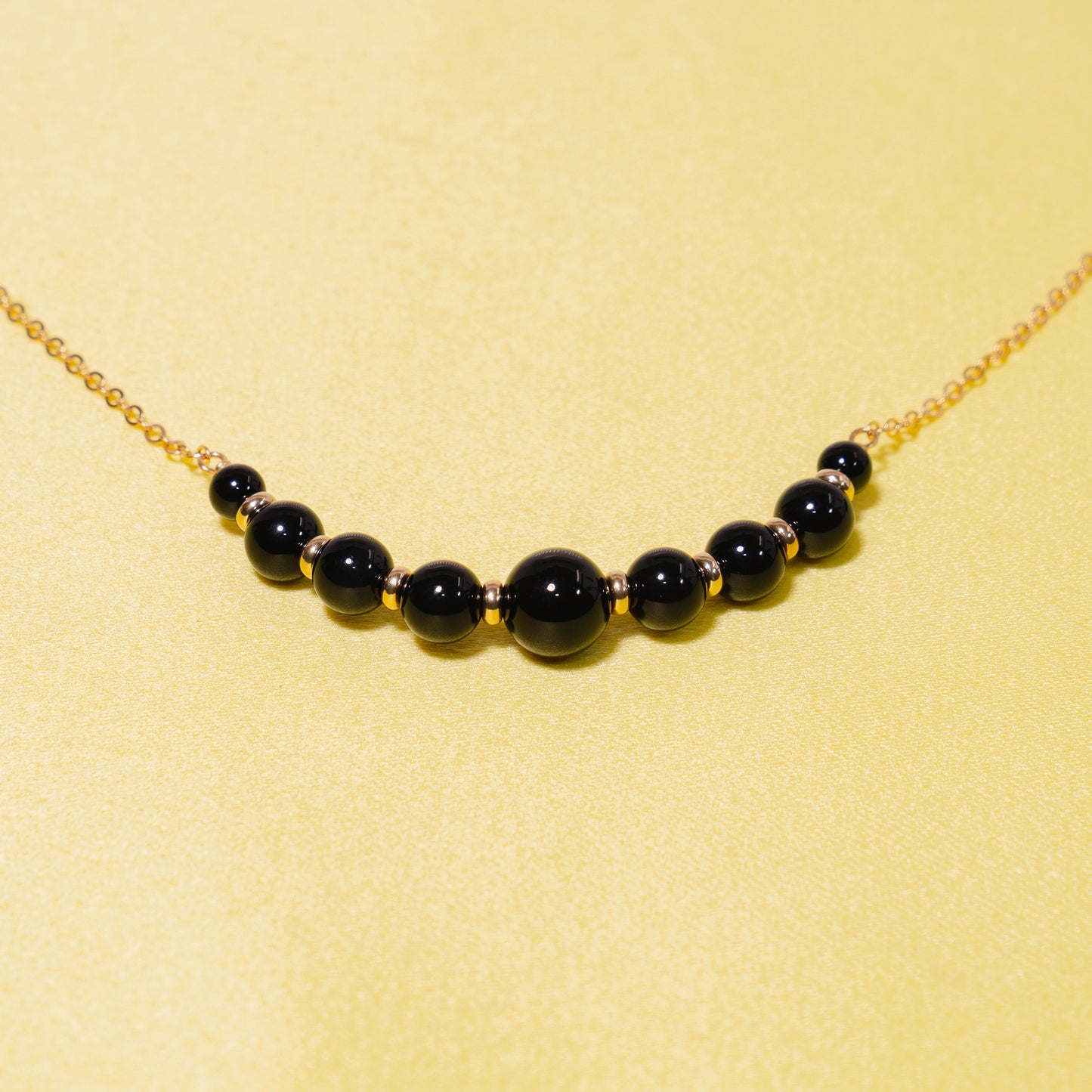 14k Black Onyx Graduated Bead Center Necklace 18"