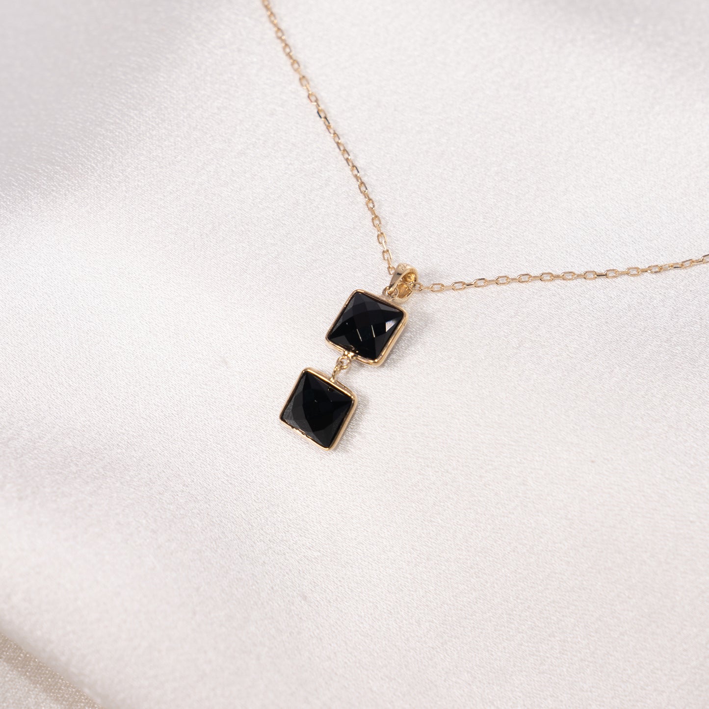 14k Black Onyx Faceted Square 2 Link Pendand Necklace 17"