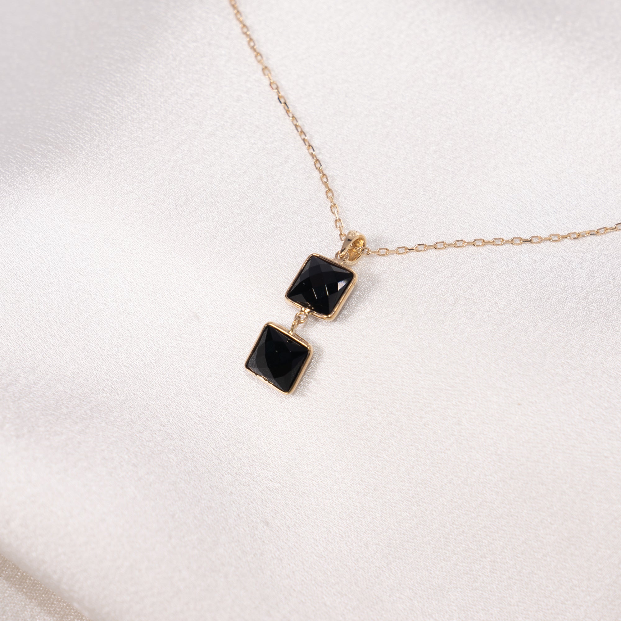 14k Black Onyx Faceted Square 2 Link Pendand Necklace 17"