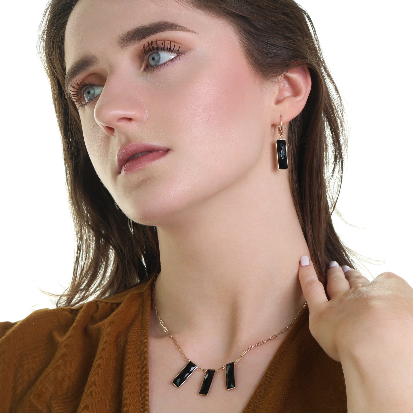 14k Black Onyx 3 Rectangular Center Necklace 17/18"