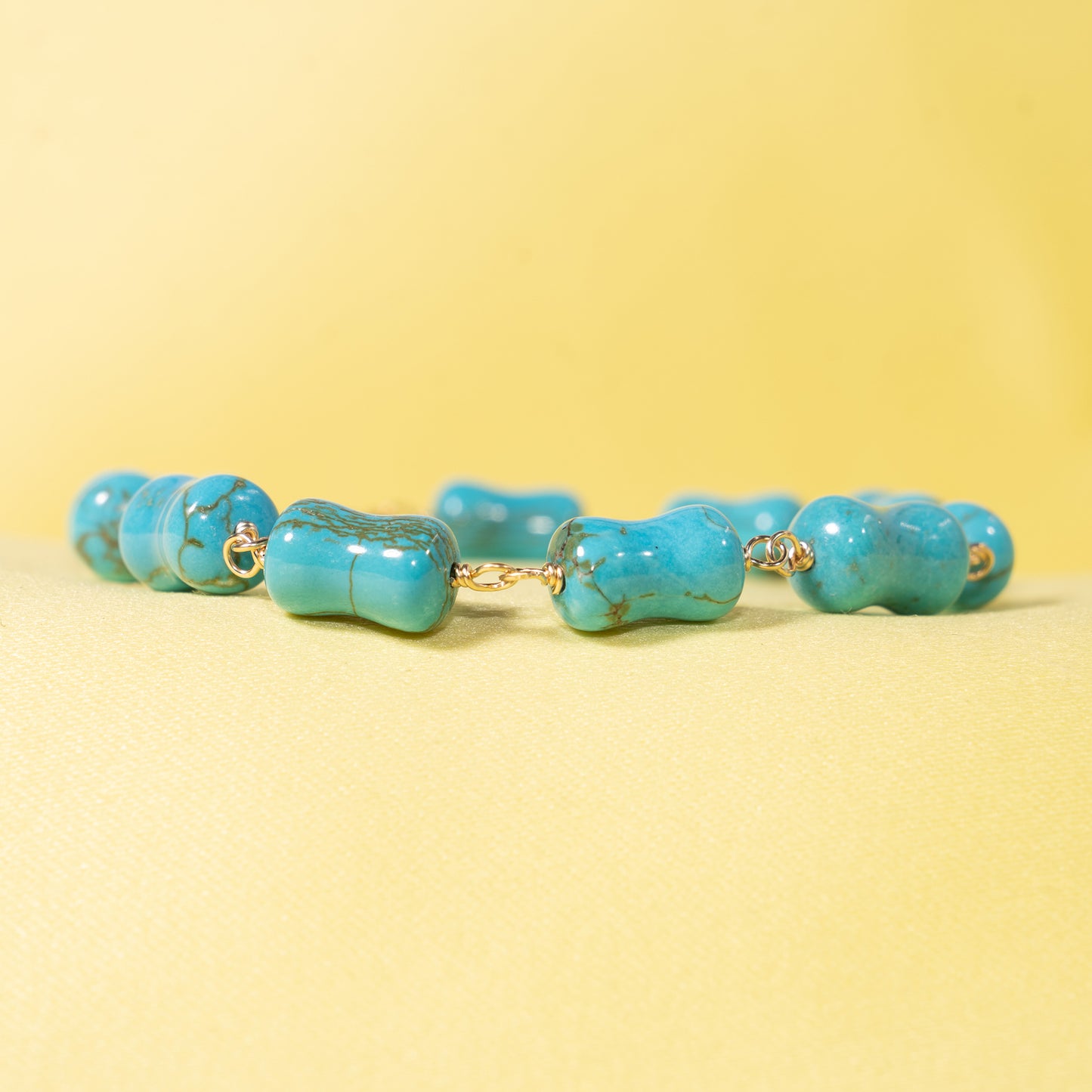 14k Turquoise Dog Bone Bracelet 7.75/8"