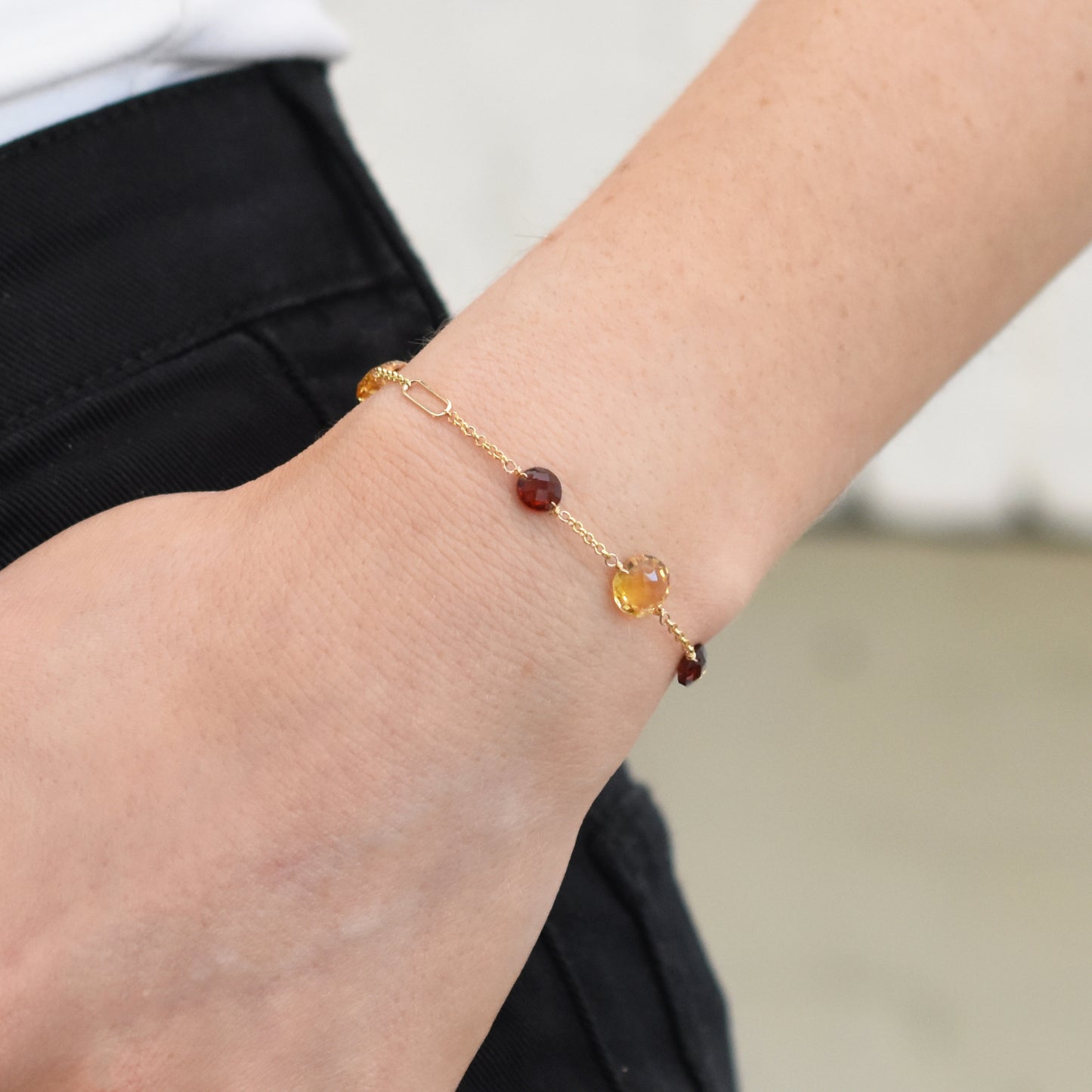 14k Gemstone Coin Fancy Chain Bracelet 7.25" Garnet & Citrine