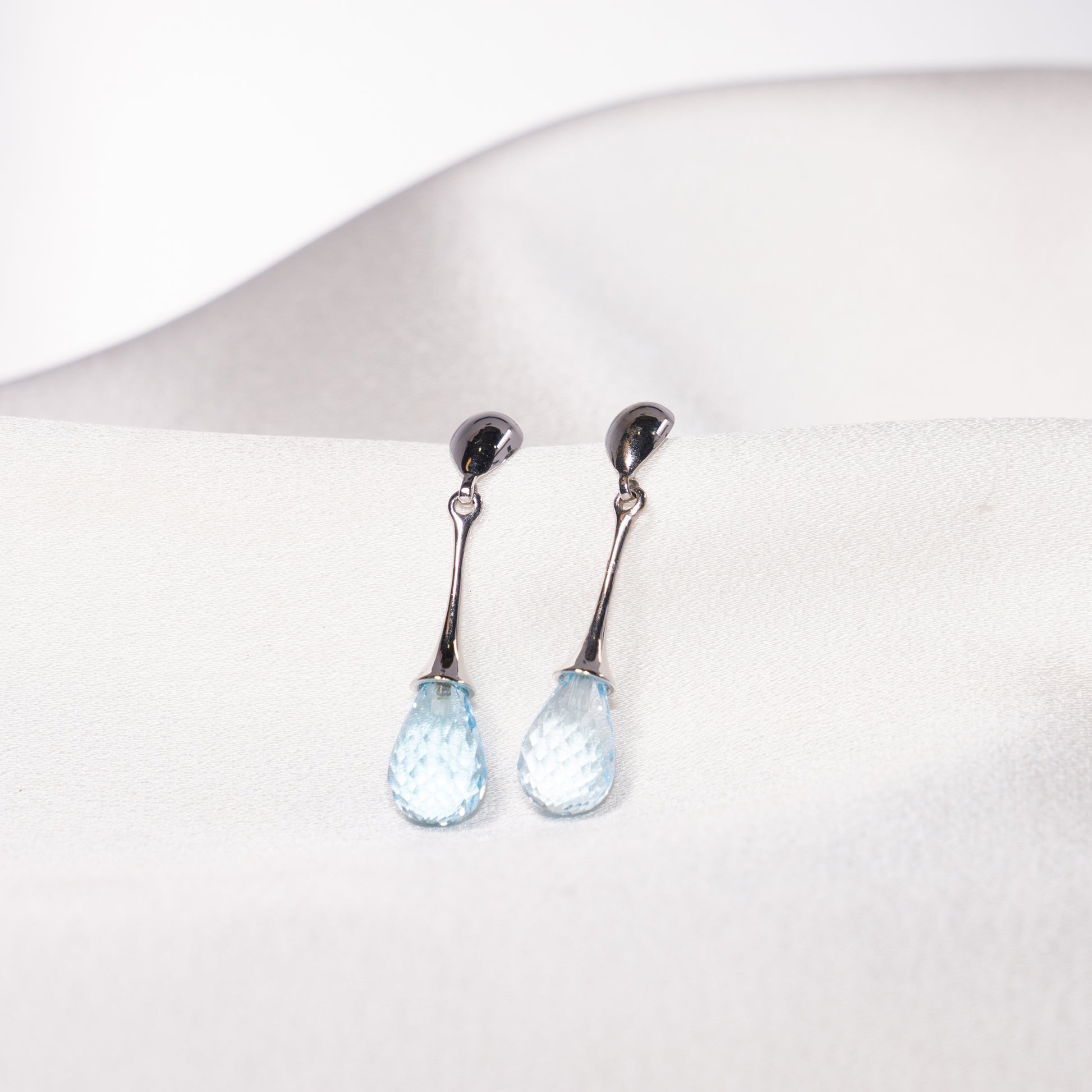 14k White Gold Blue Topaz Tear Drop Elongated Cone Post Dangle Earring