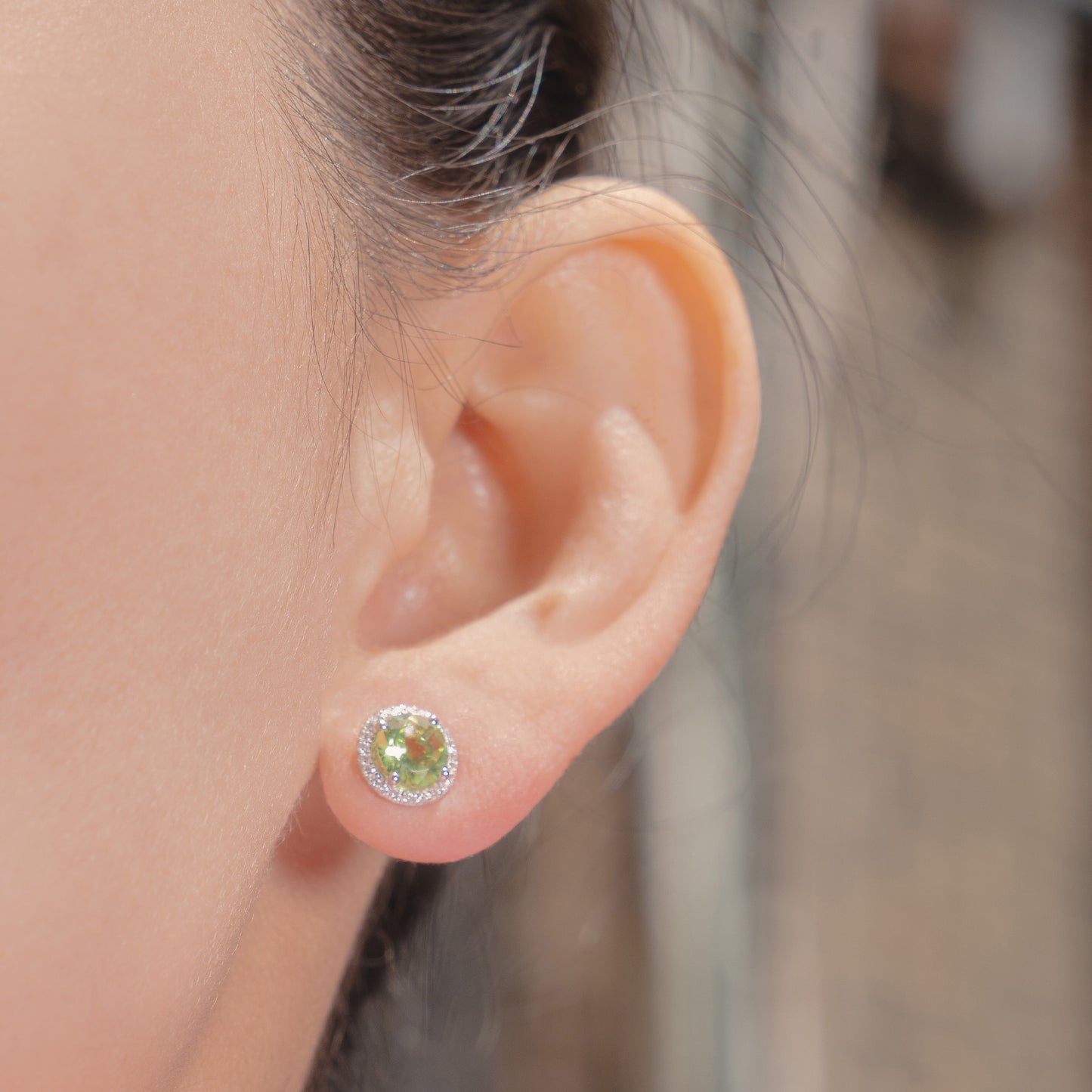 14k White Gold Peridot Round Vs Diamond Post Earrings