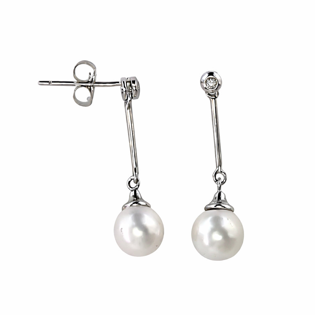 14k WHite Gold Akoya Pearl with Diamond Post Earring