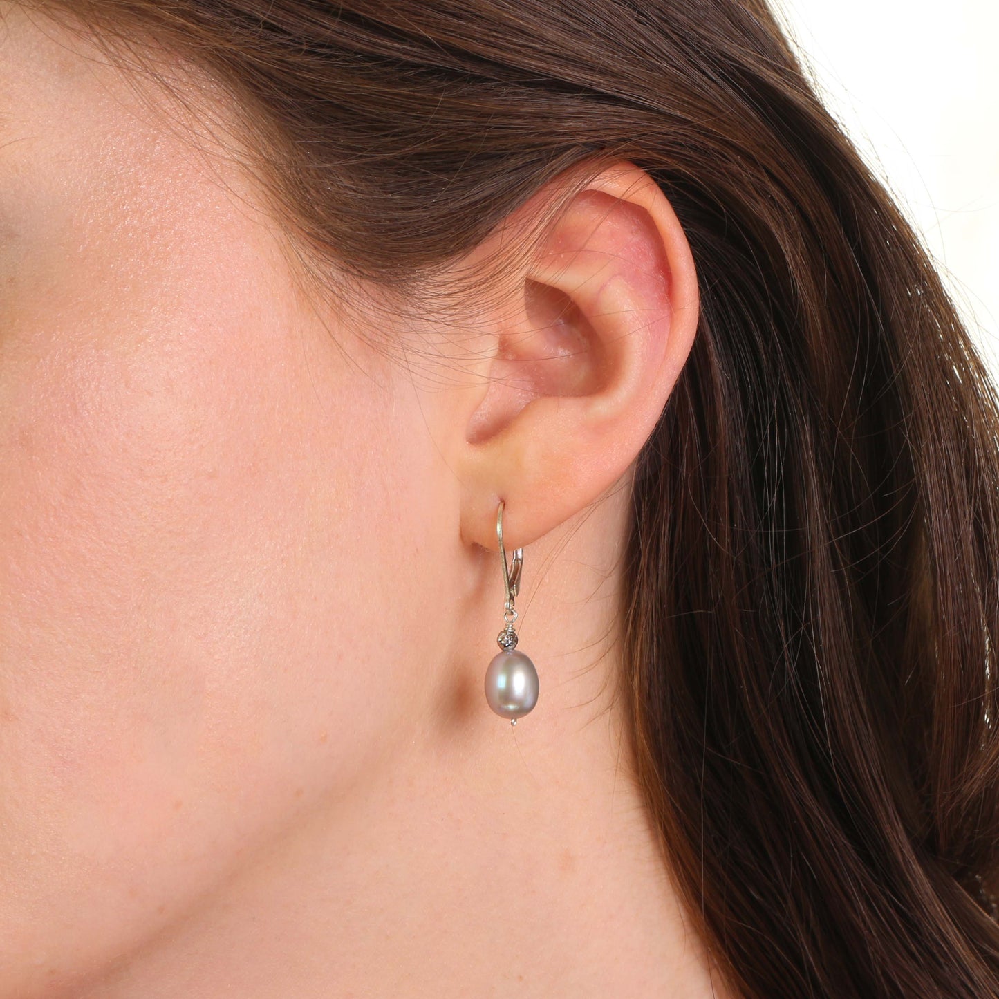 Sterling Silver Freshwater Pearl Leverback Earrings Grey