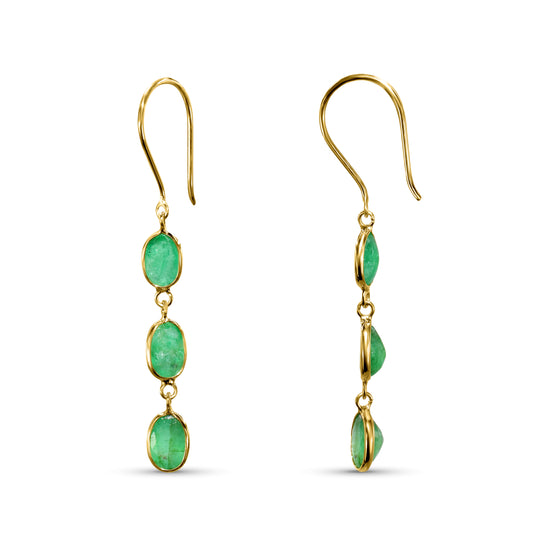 18k Oval Shaped Dangle Emerald Earring