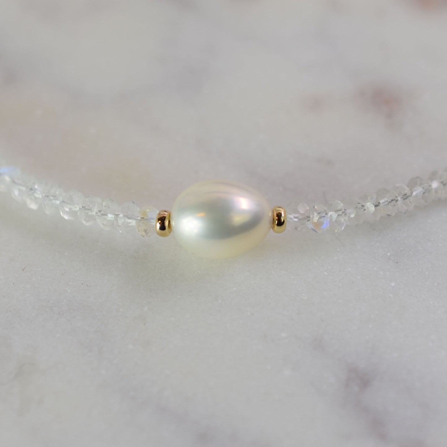 14k Gemstone Freshwater Pearl Center Necklace 17" Rainbow Moonstone & White Pearl