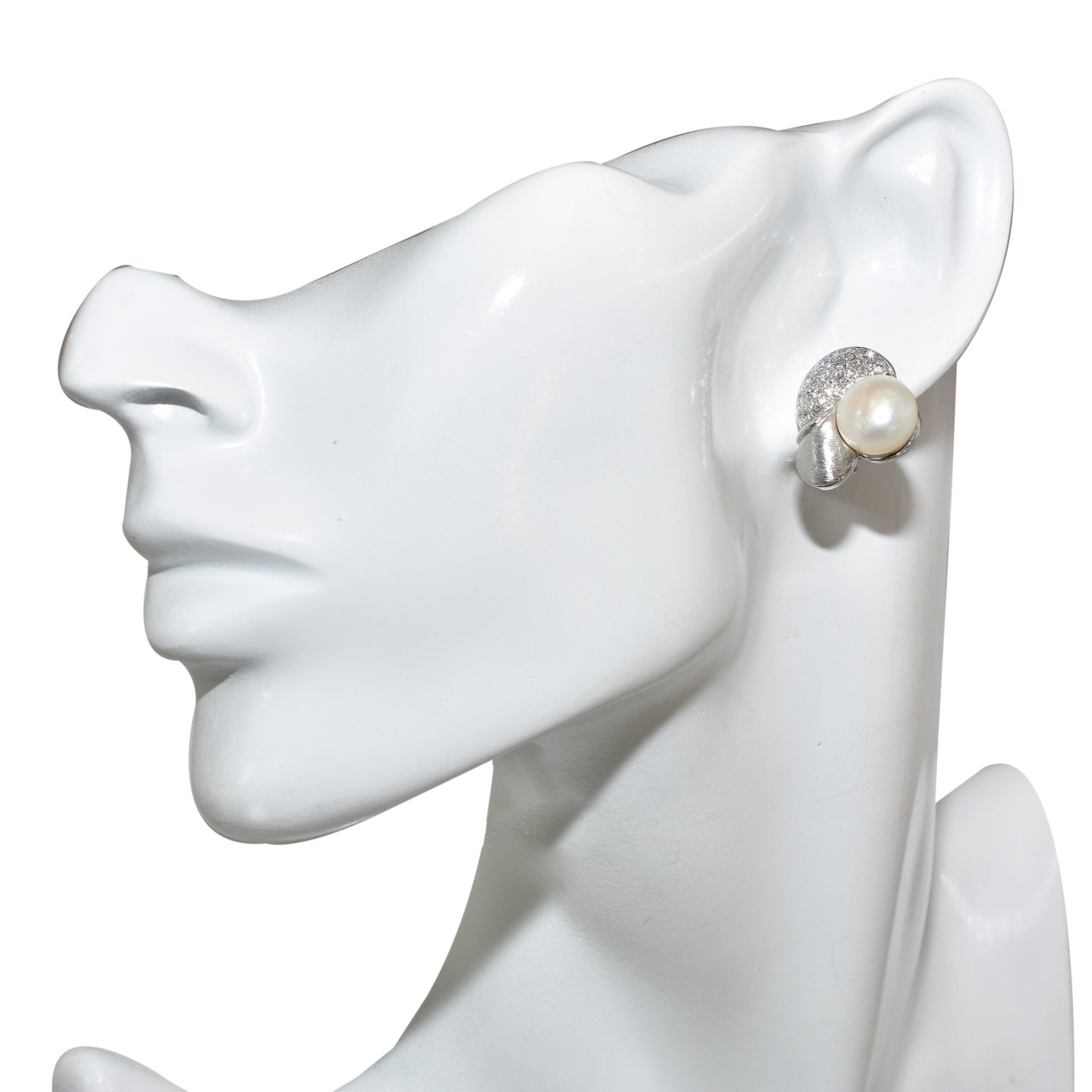 14k White Gold Fresh Water Pearl Diamond Ear Clips