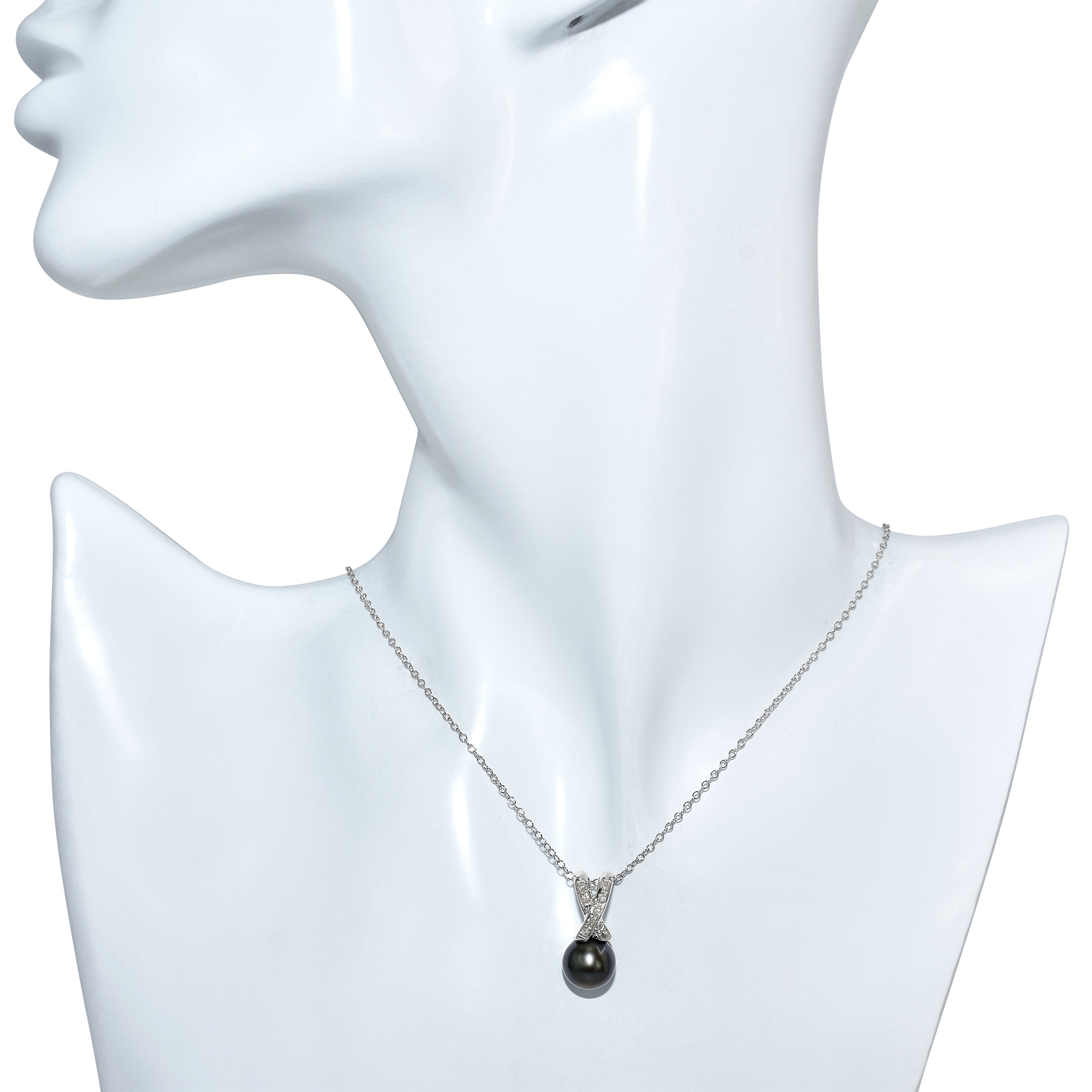 14k White Gold Black Tahitian South Sea Pearl 0.08CT Diamond Necklace