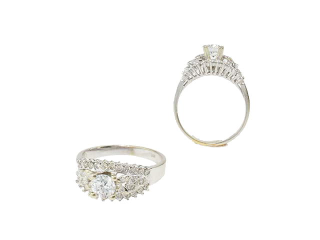18k White Retro Diamond Ring