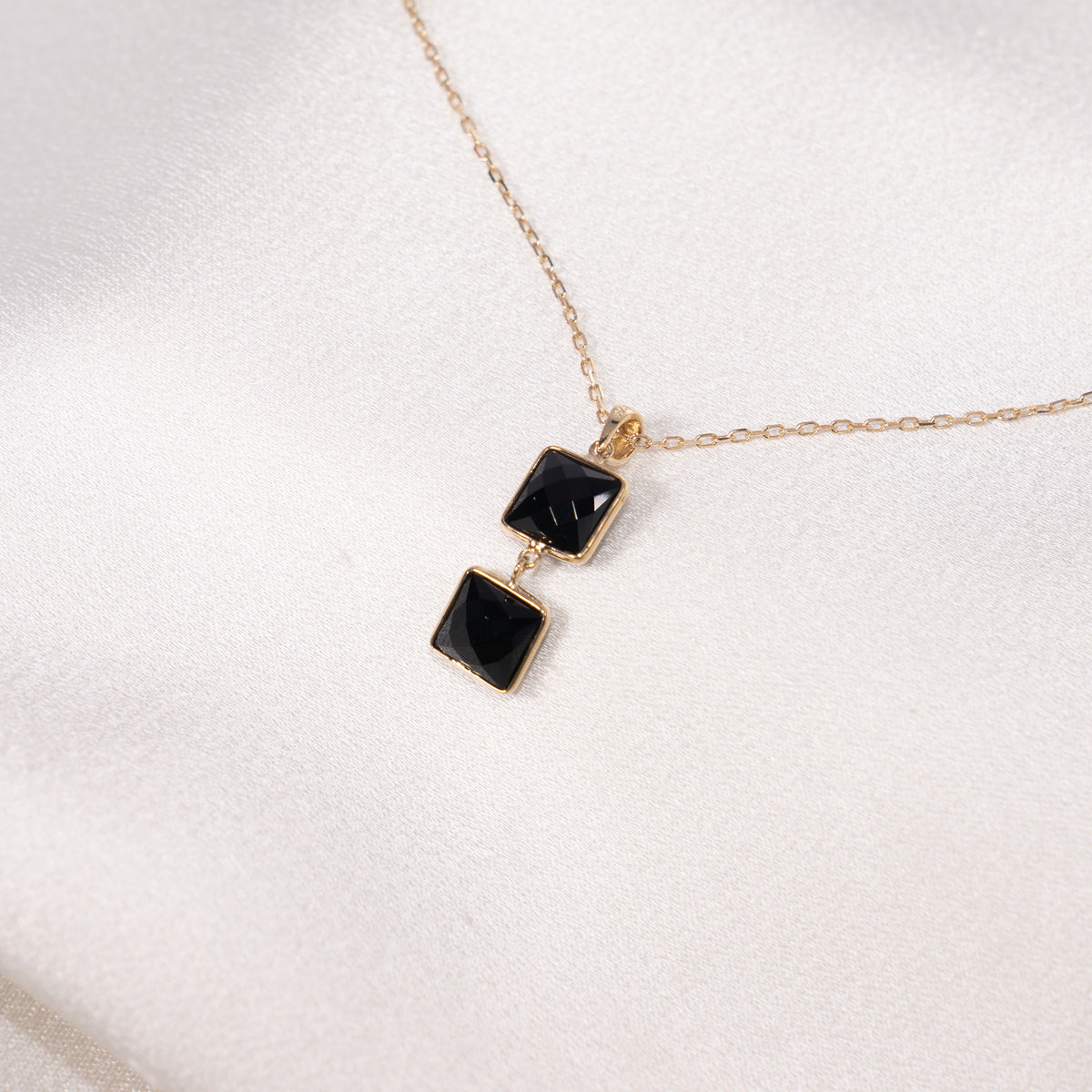 14k Black Onyx Faceted Square 2 Link Pendand Necklace 17"