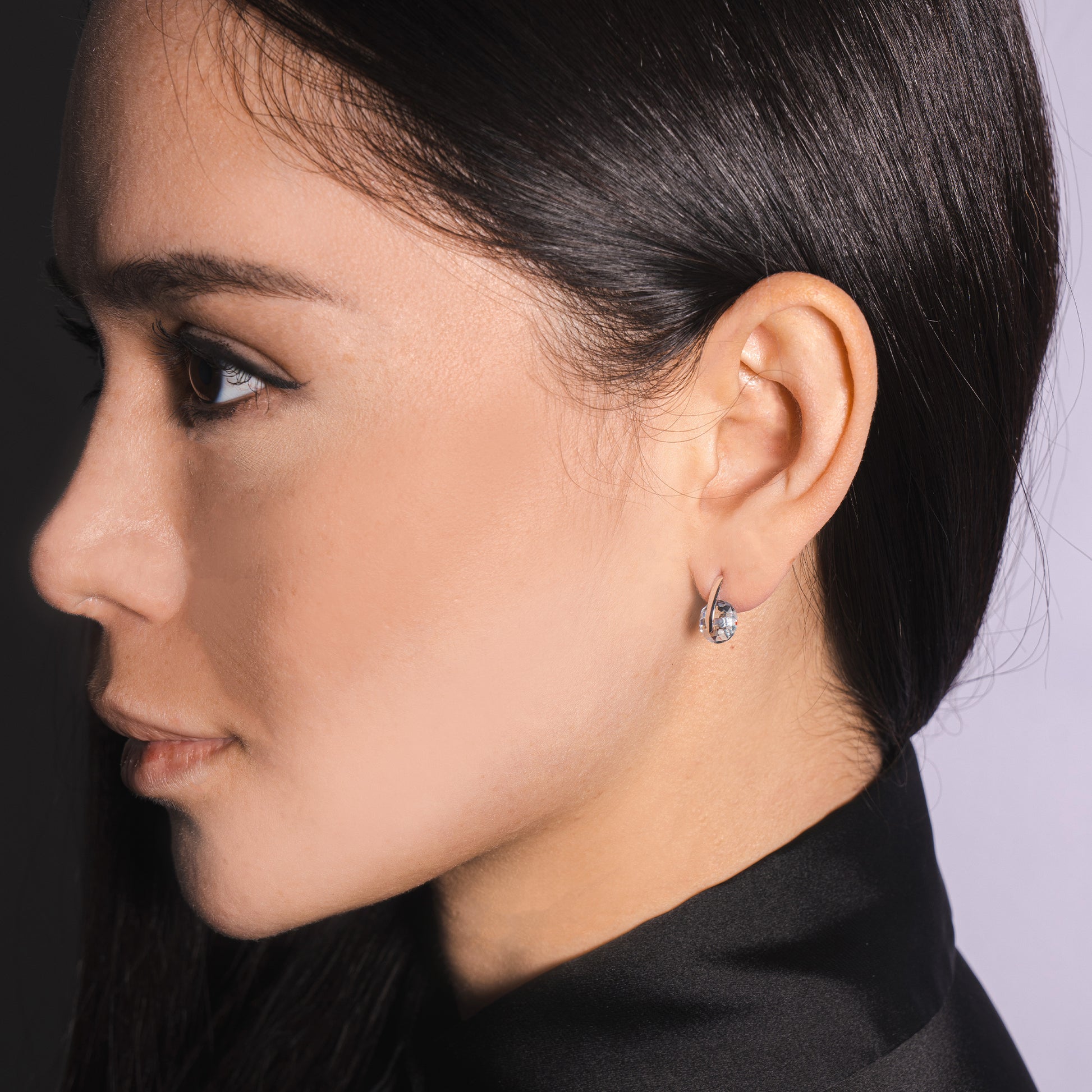 14k White Gold Blue Topaz Round L Shape Post Earring – Jewelmak