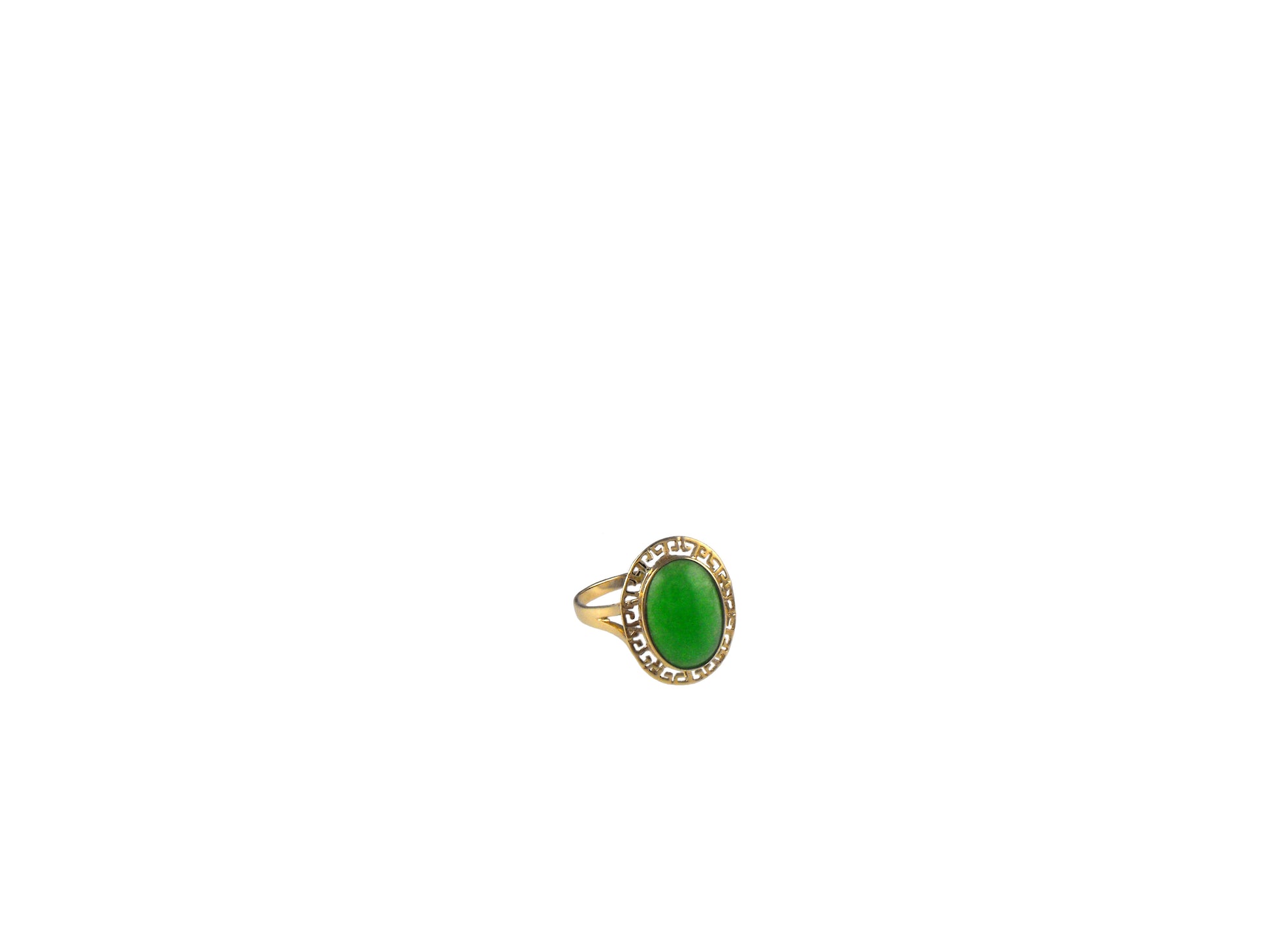 14k Oval Shape Jade Ring - Size 7