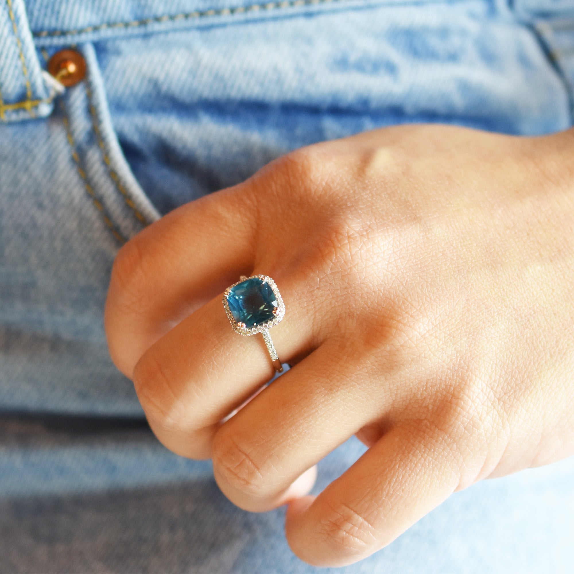 14k White Gold London Blue Topaz Cushion Vs Diamond Ring
