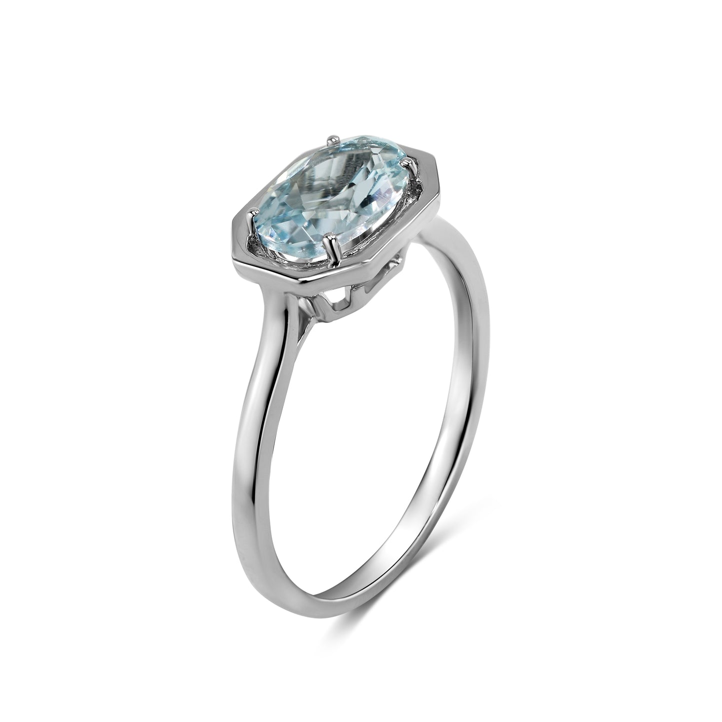 14k Oval Aquamarine Ring