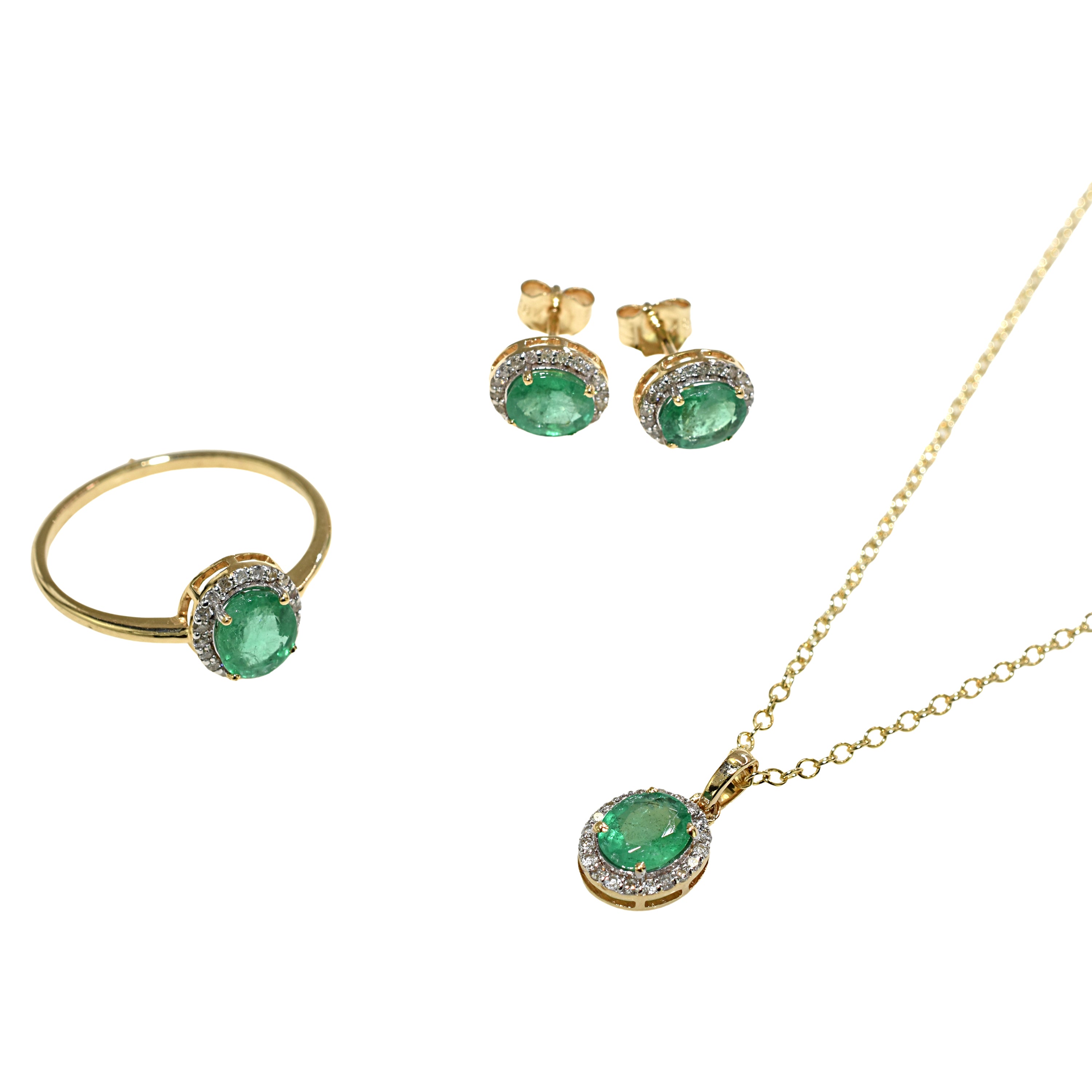 18k Emerald Oval Shape Diamond Set
