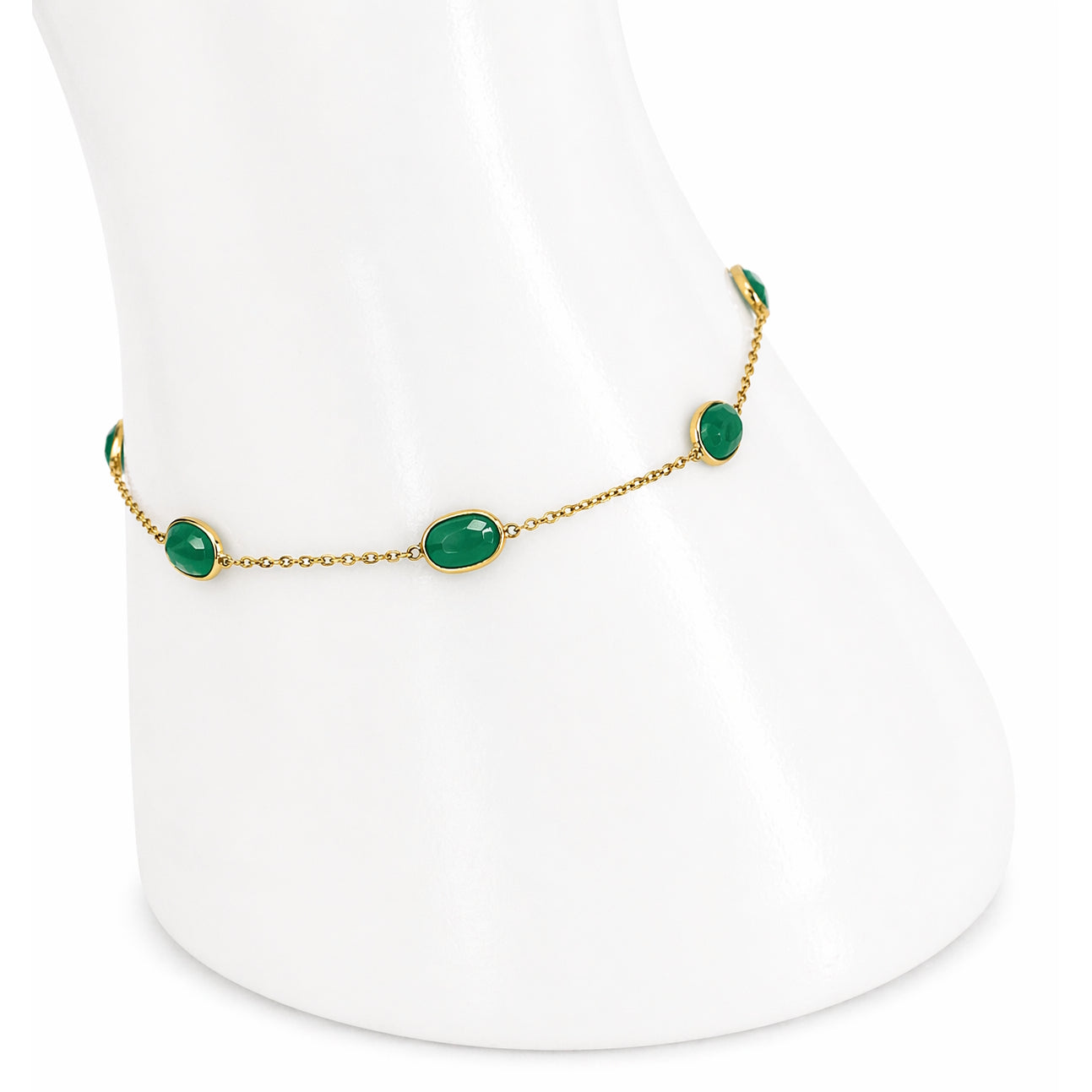18k Emerald Stones Round Bezel Bracelet