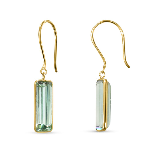 18k Rectangle Shaped Green Tourmaline Earring