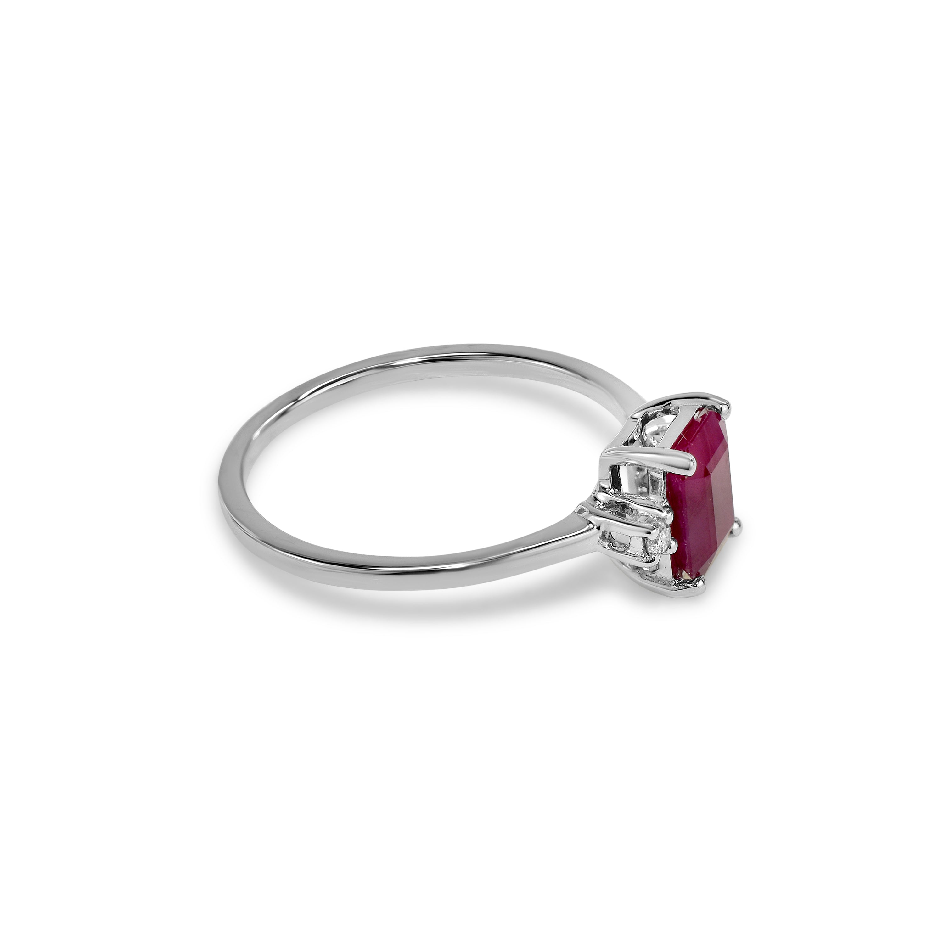 18k Gold Emerald Cut Diamond 0.04CT Ring