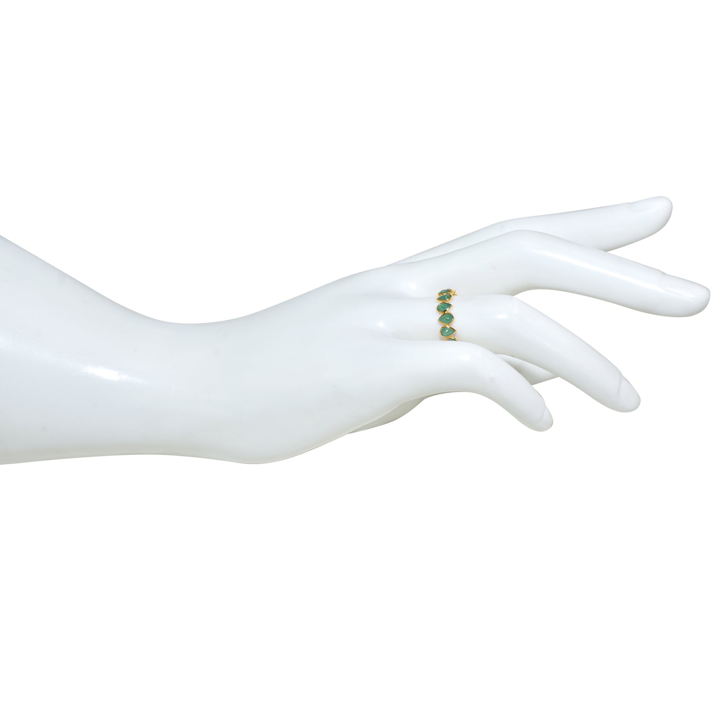 18k Pear Shape One Row Ring