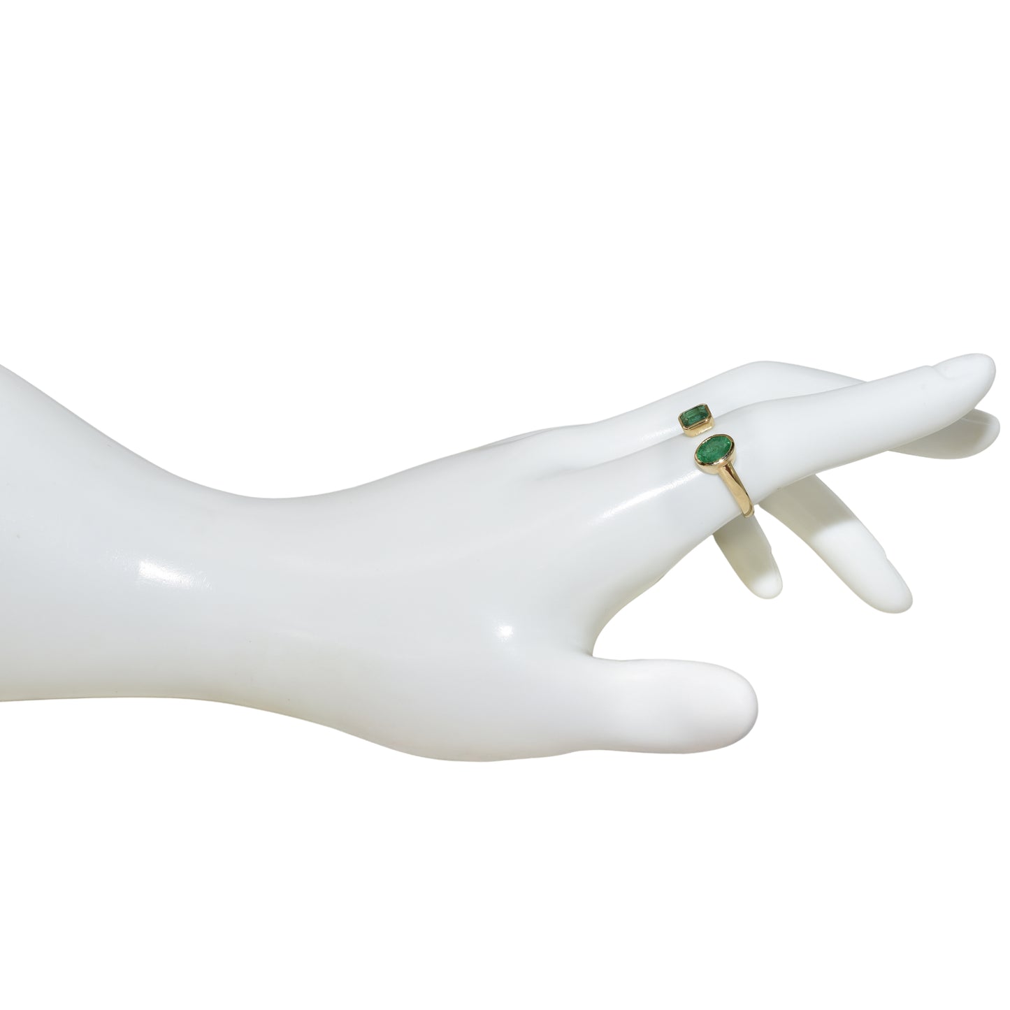 18k Emerald Open Ring