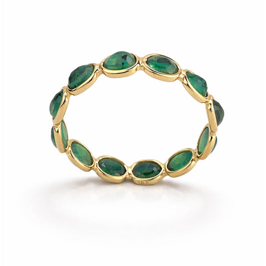 18k Emerald Round Shape Bezel Eternity Ring