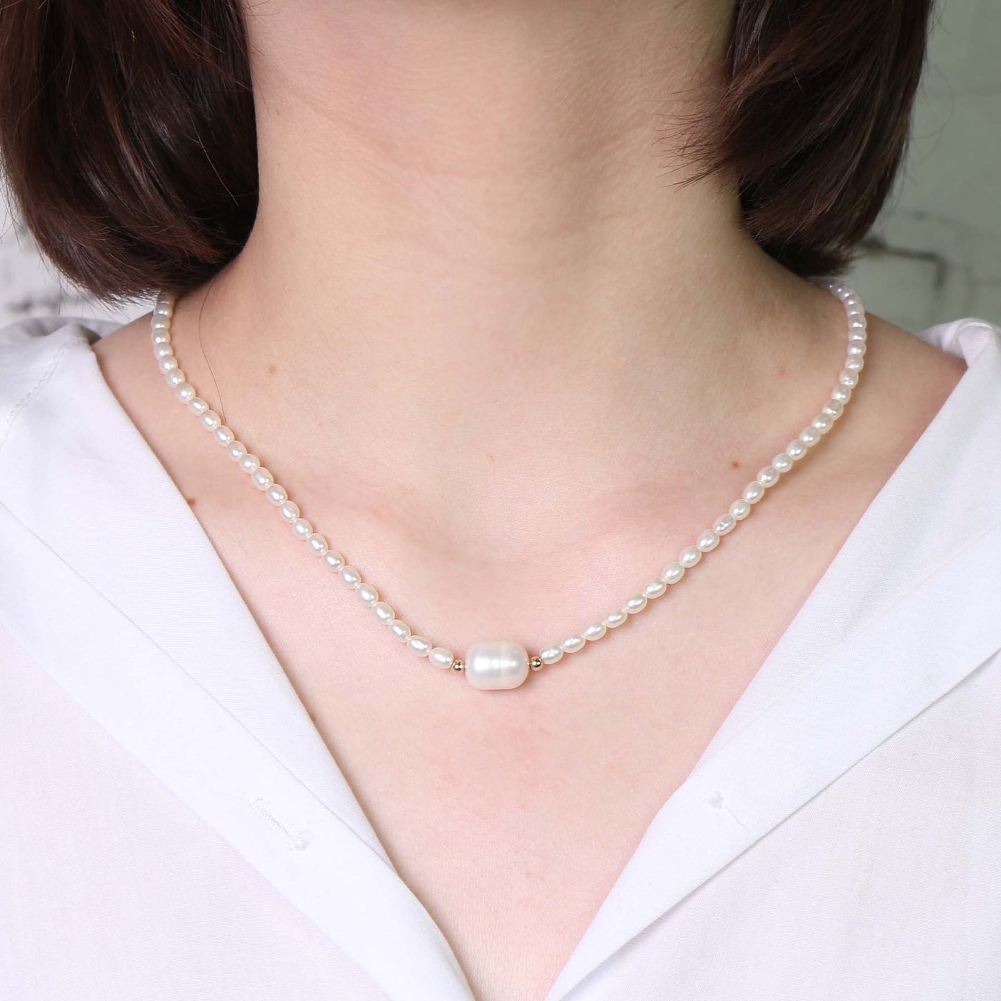 14k White Freshwater Pearl Necklace 18/19"