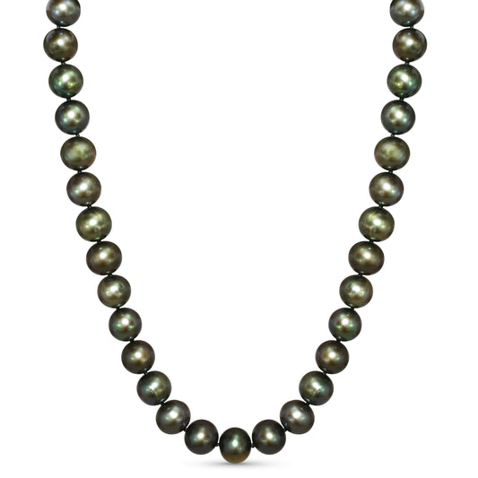 14k Olive Green Round Pearl Knotted Necklace