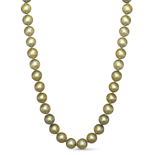 14k Dyed Green Round Pearl Knotted Necklace