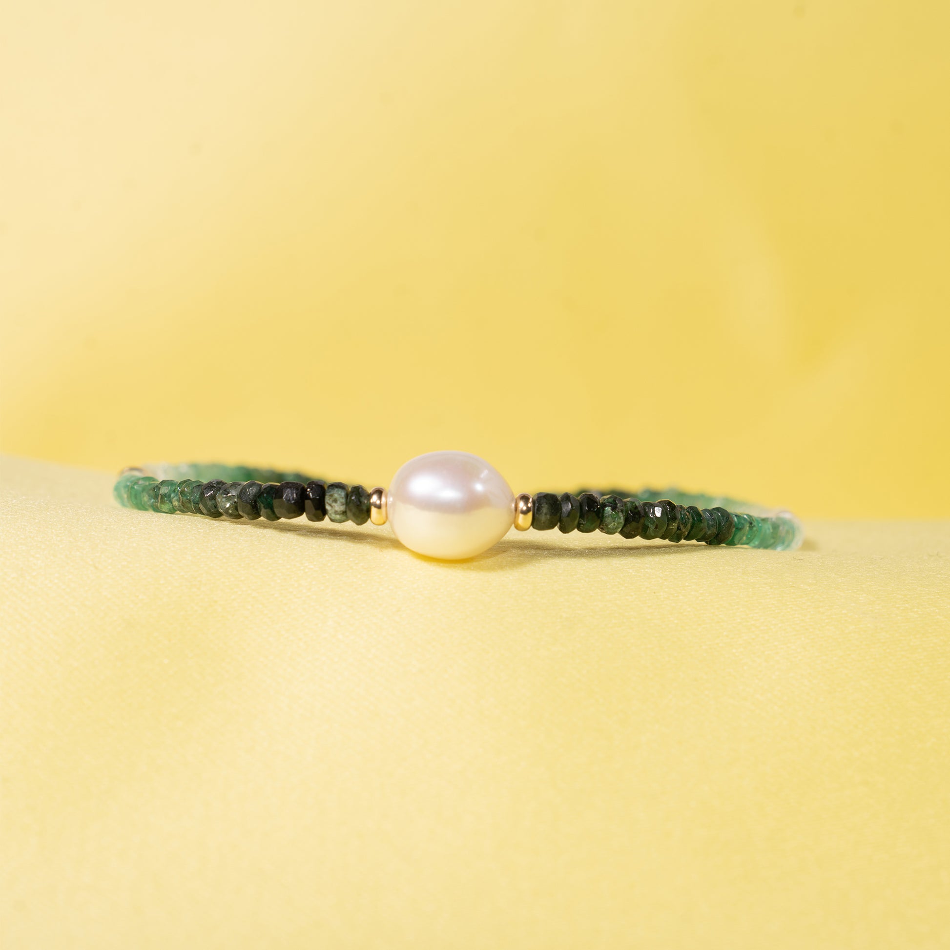 14k Shades of Emerald Pearl Bracelet 6.5''