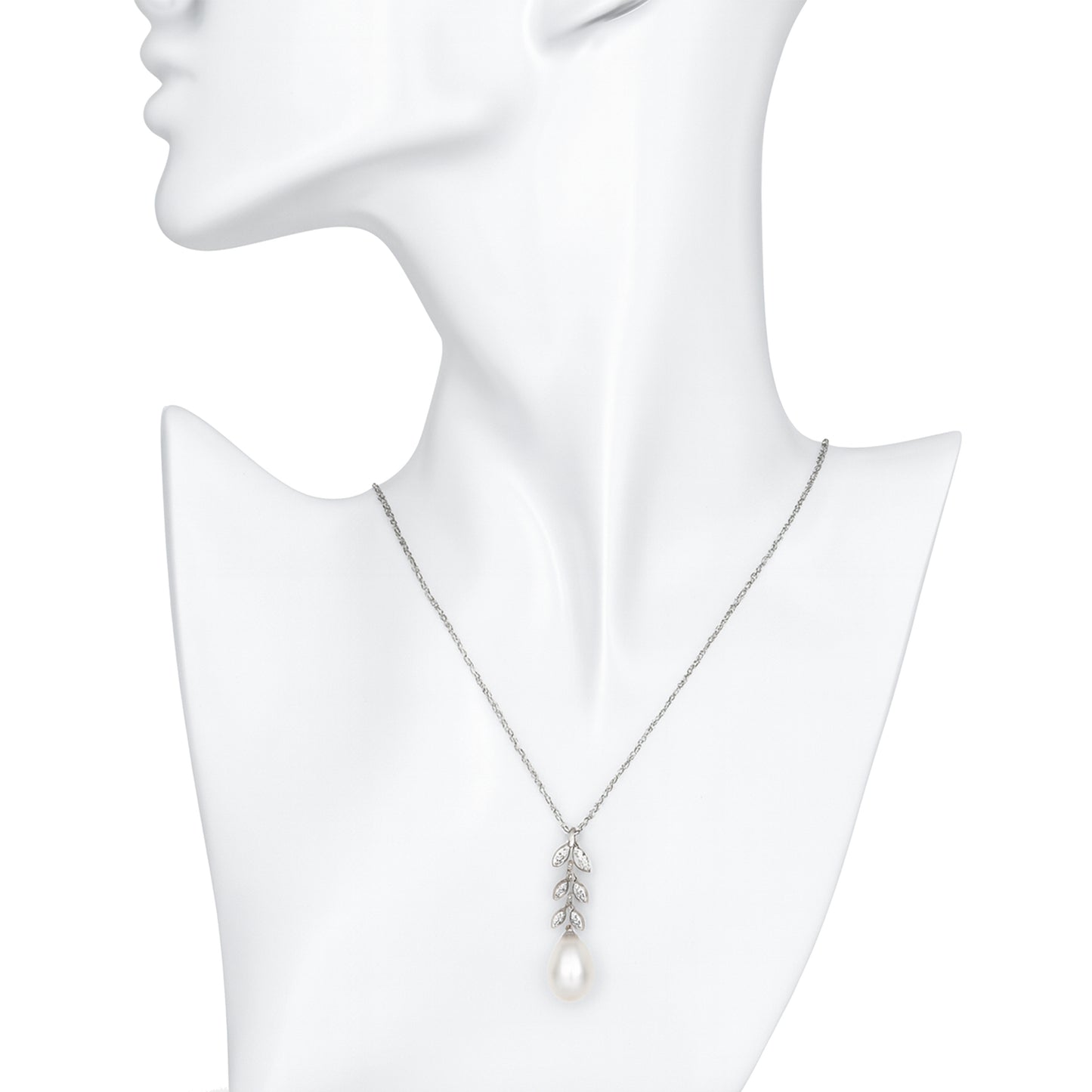18k White Gold White Pearl Diamond Pendant Necklace