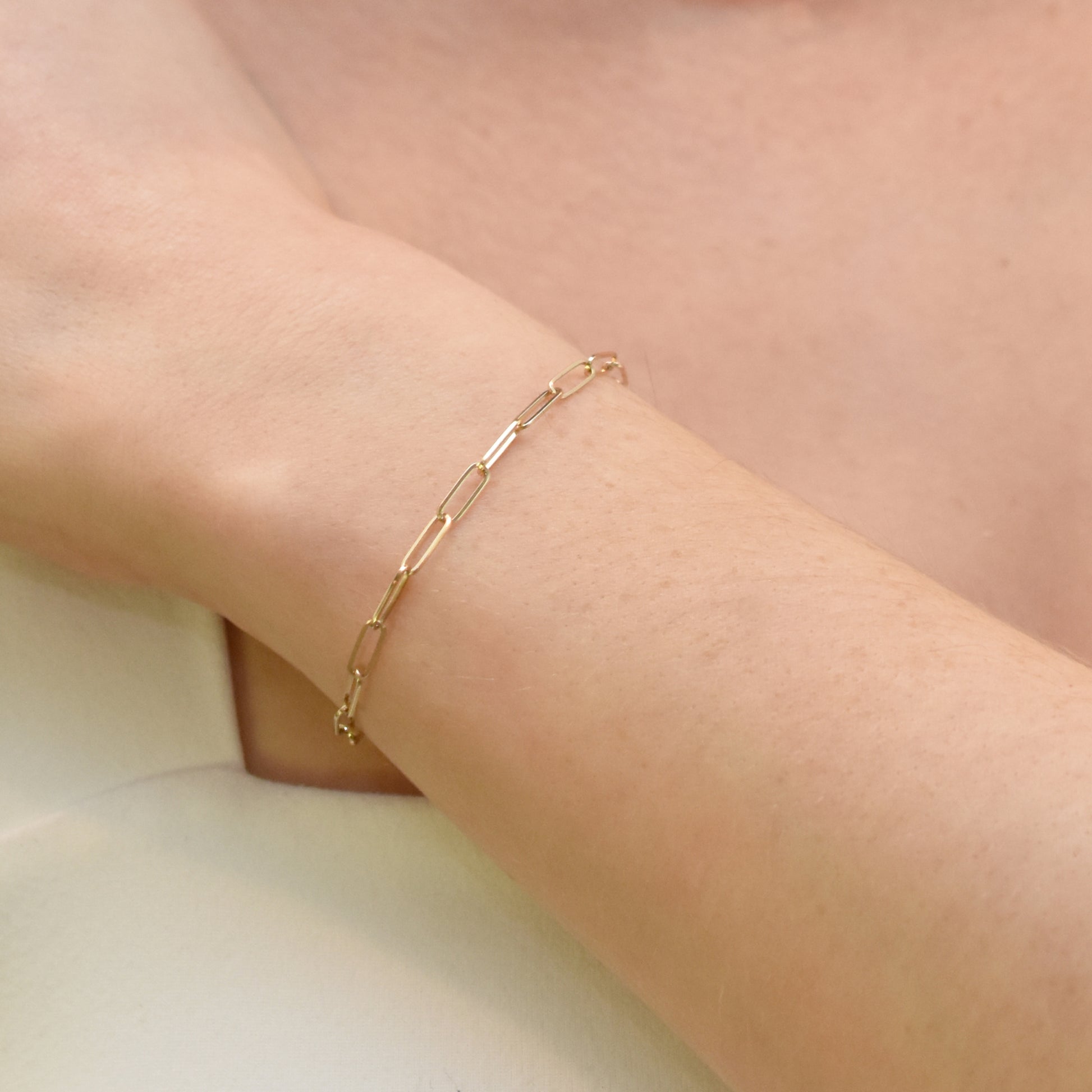 14k Paperclip Bracelet 7.5"