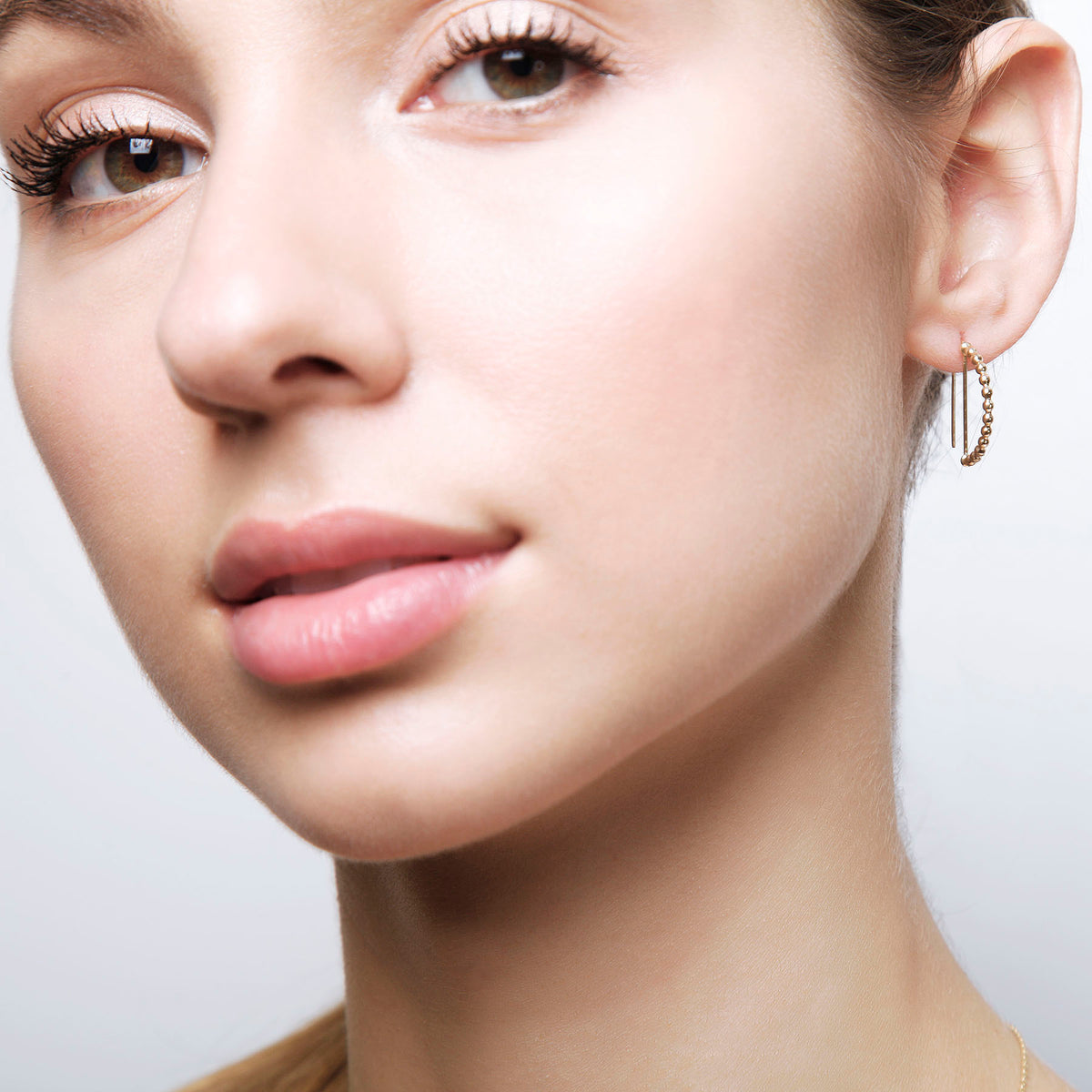 Séchic 14k Beaded Semi Hoop Threading Earring